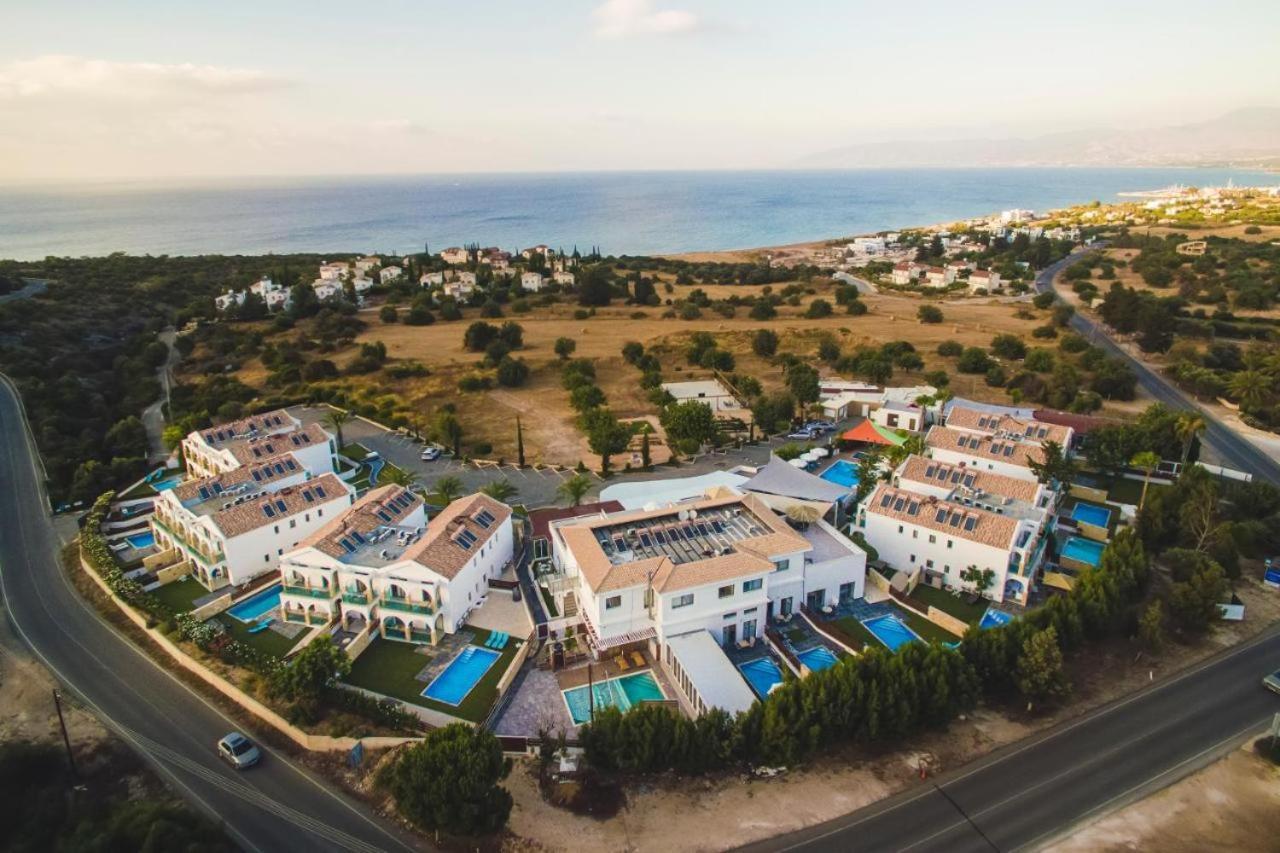 Latchi Escape Hotel And Suites Neo Chorio Buitenkant foto